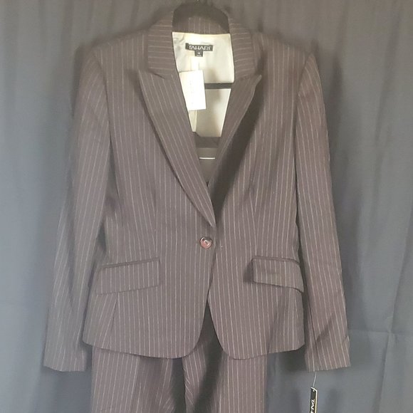 Tahari Pants - AUTHENIC TAHARI PINSTRIPED PANT SUIT